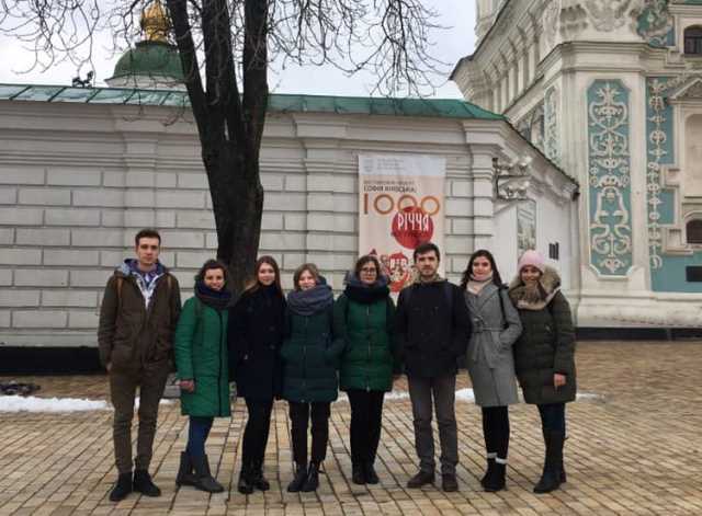 Студенти біля Софії